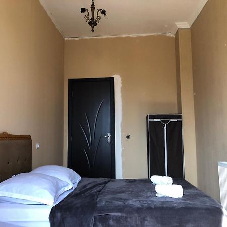 Lucky Family Hotel تبليسي المظهر الخارجي الصورة